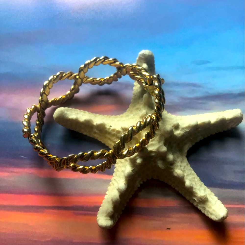 VINTAGE TRIFARI CHUNKY GOLD LINK BRACELET